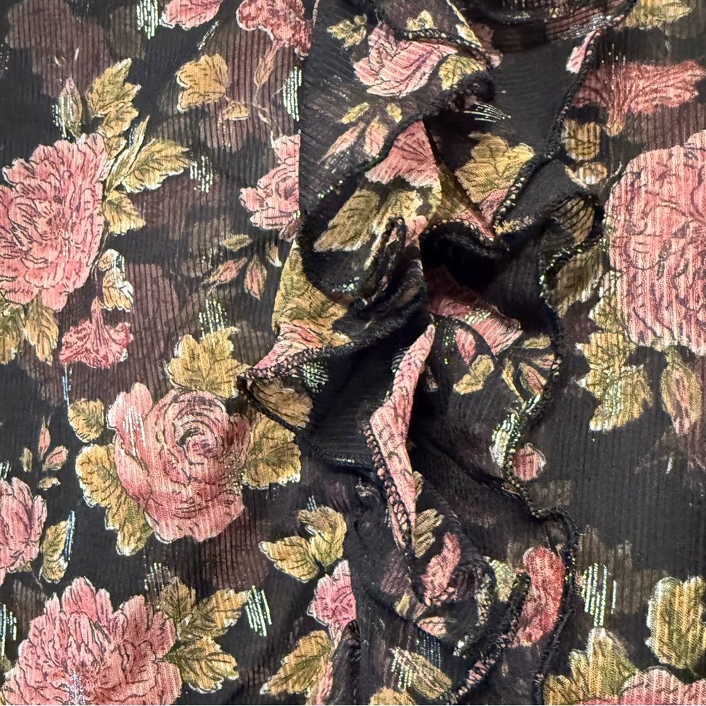 Floral Ruffle Blouse - Picture 2 of 3